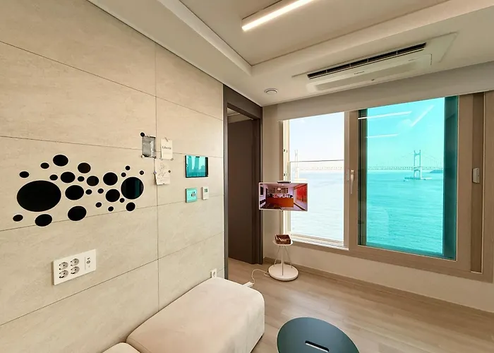 Crystal Ocean House 무료주차